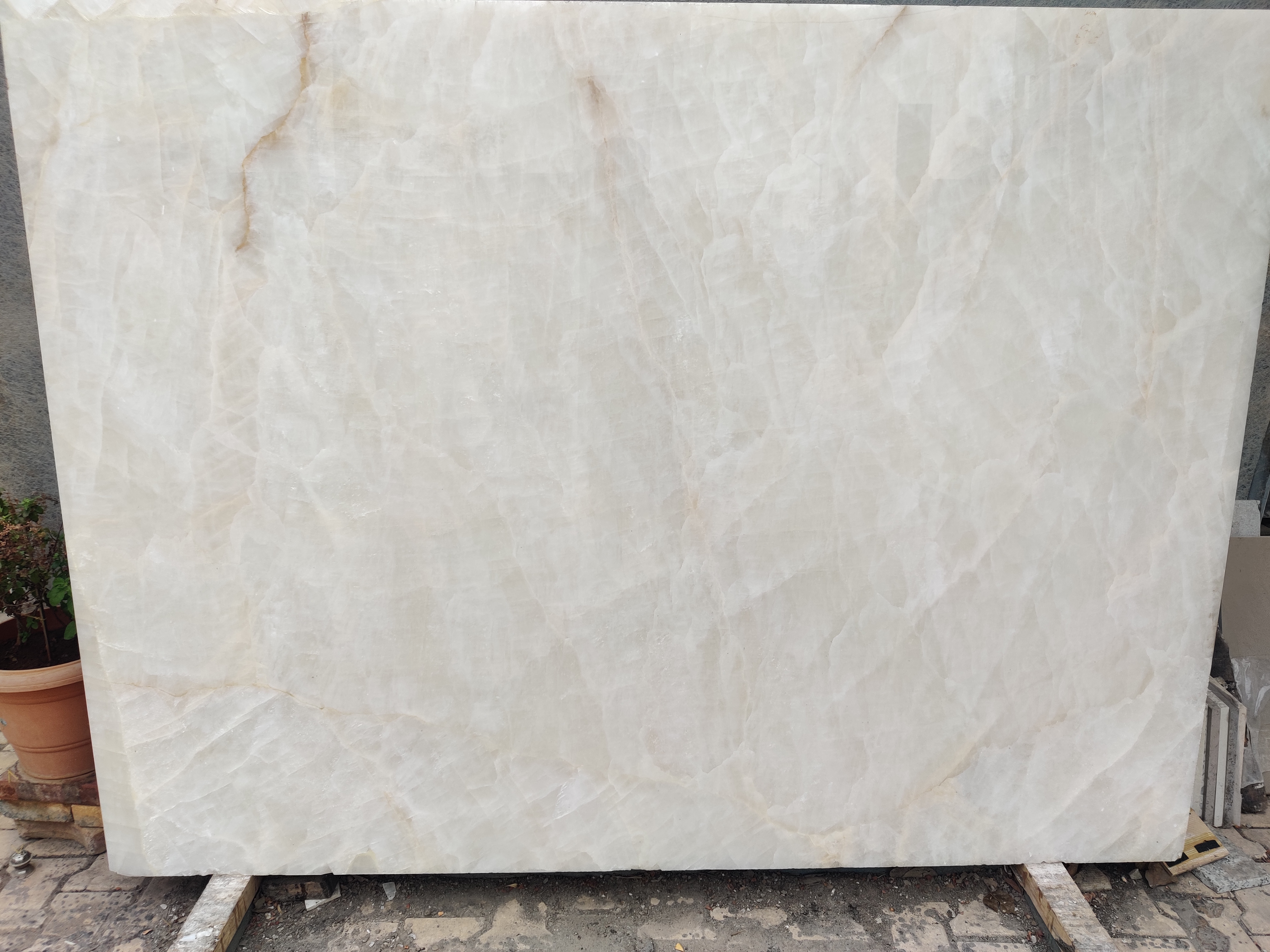 White onyx